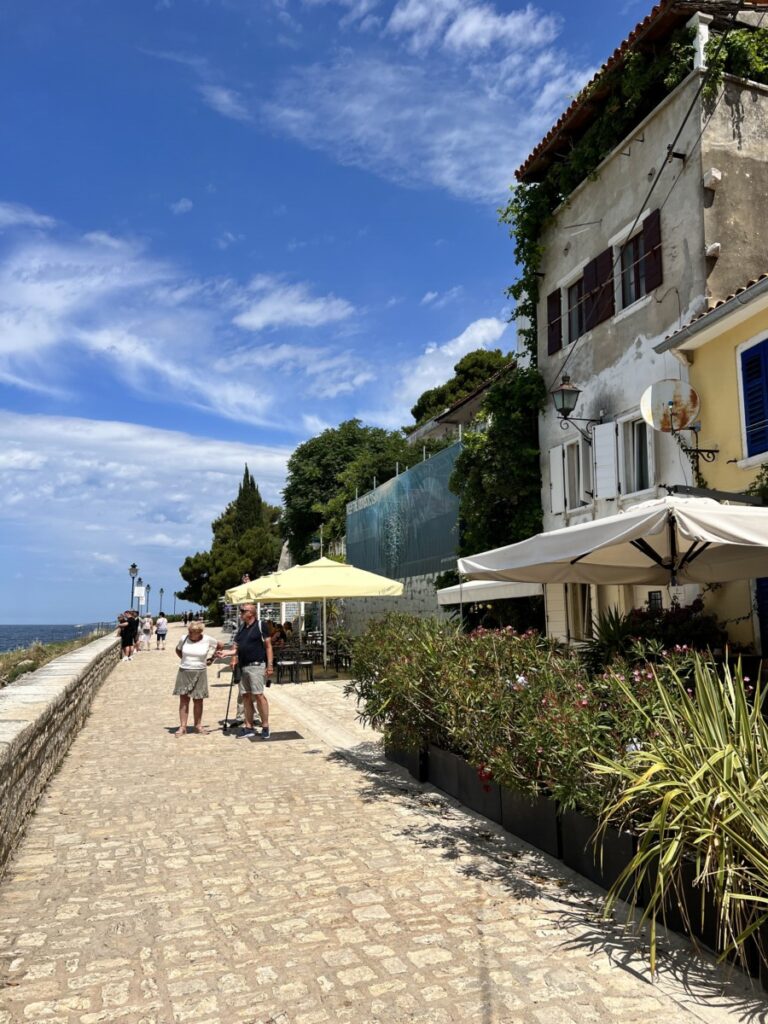 En annen strandpromenade i Rovinj