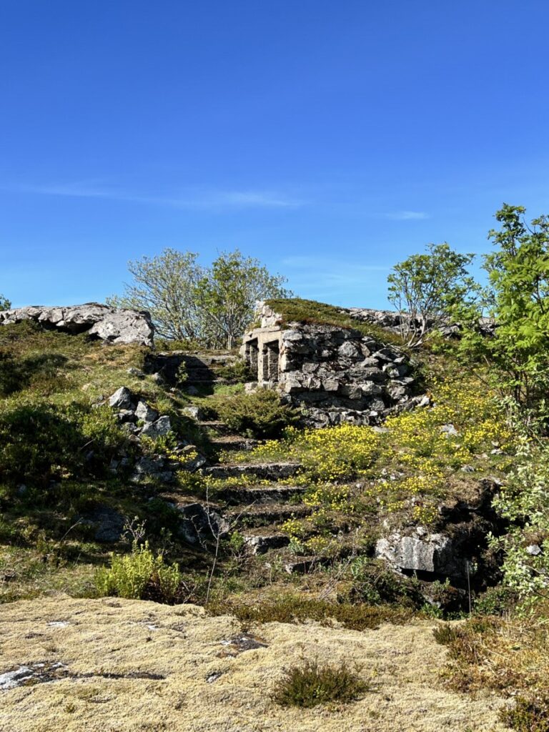 Rester fra krigen på Svenningen ved Støtt