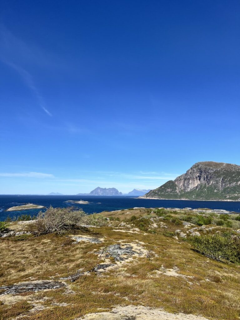 utsikt fra Kanonstillinger på Svenningen