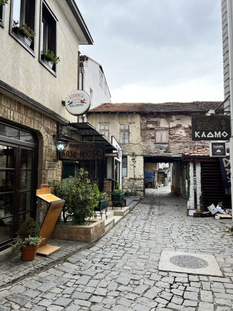 Koselig gate i Ohrid