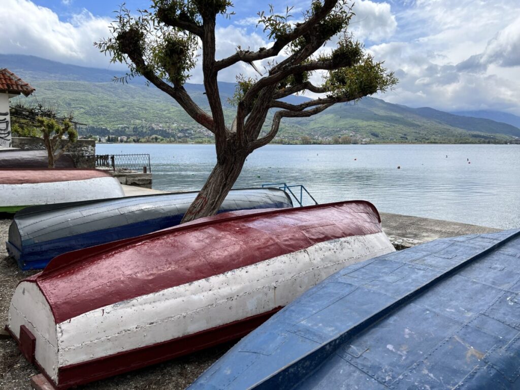 Båter ved Ohrid-sjøen i Makedonia